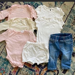 Baby Gap Lot Bundle- Baby Girl Clothing- Bodysuits Jegging 3-6 Months
